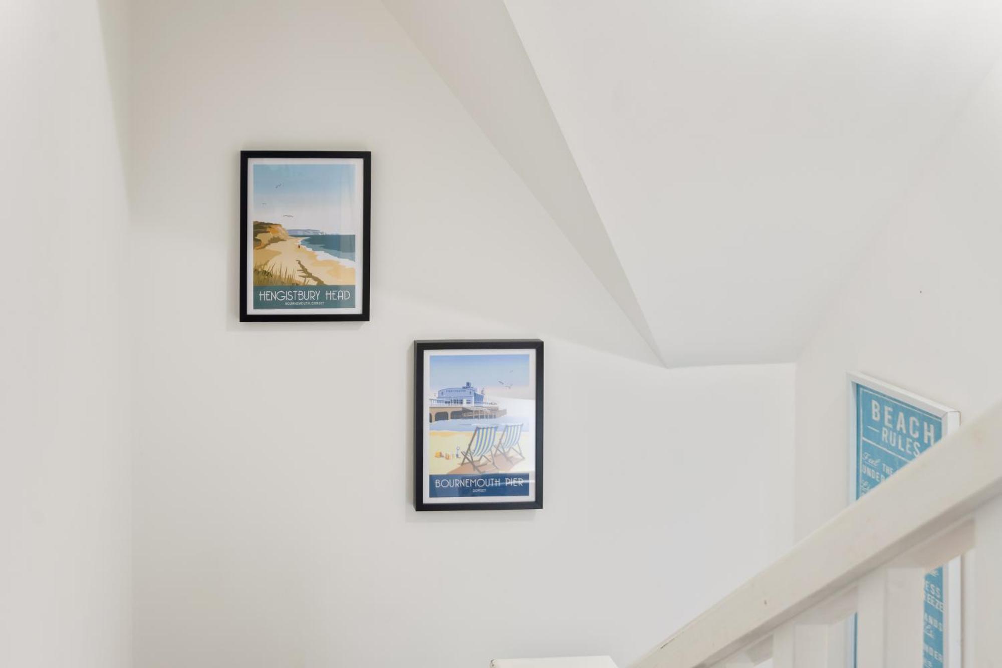Large, Newly Renovated, Three Bedroom Town Centre Split Level Apartment With Free Parking, Sleeps Seven - Walking Distance To Beach Bournemouth Dış mekan fotoğraf